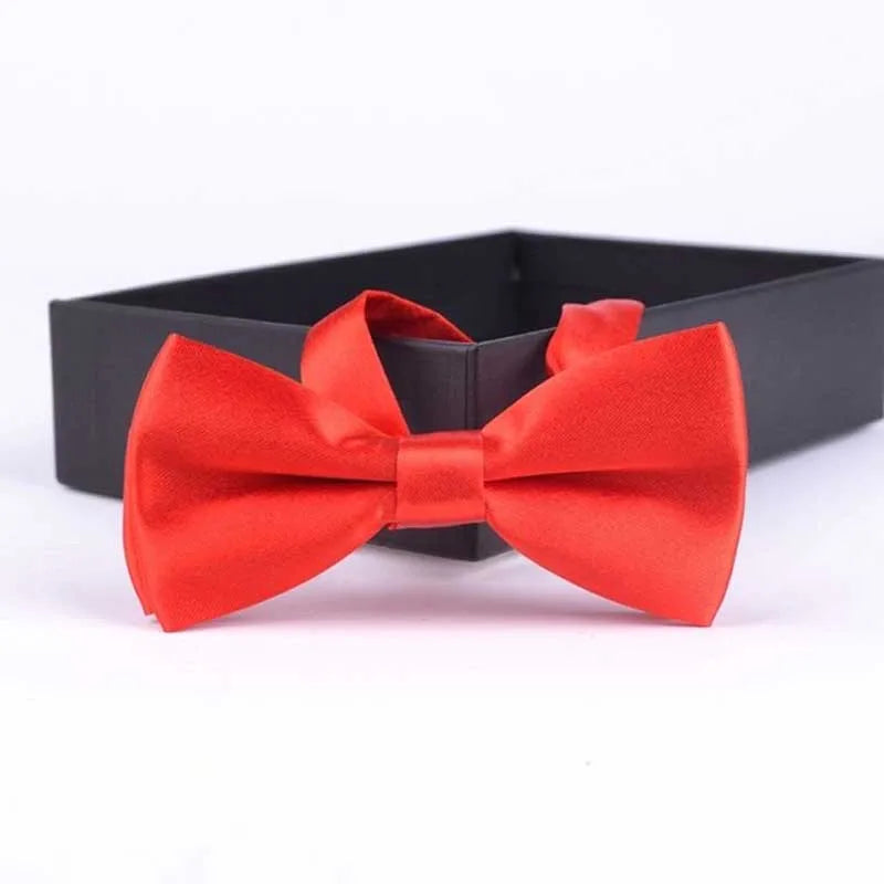 Red pre-tied bow tie for boys - Little Boy Swag