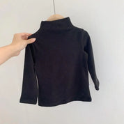 Kids turtleneck in black