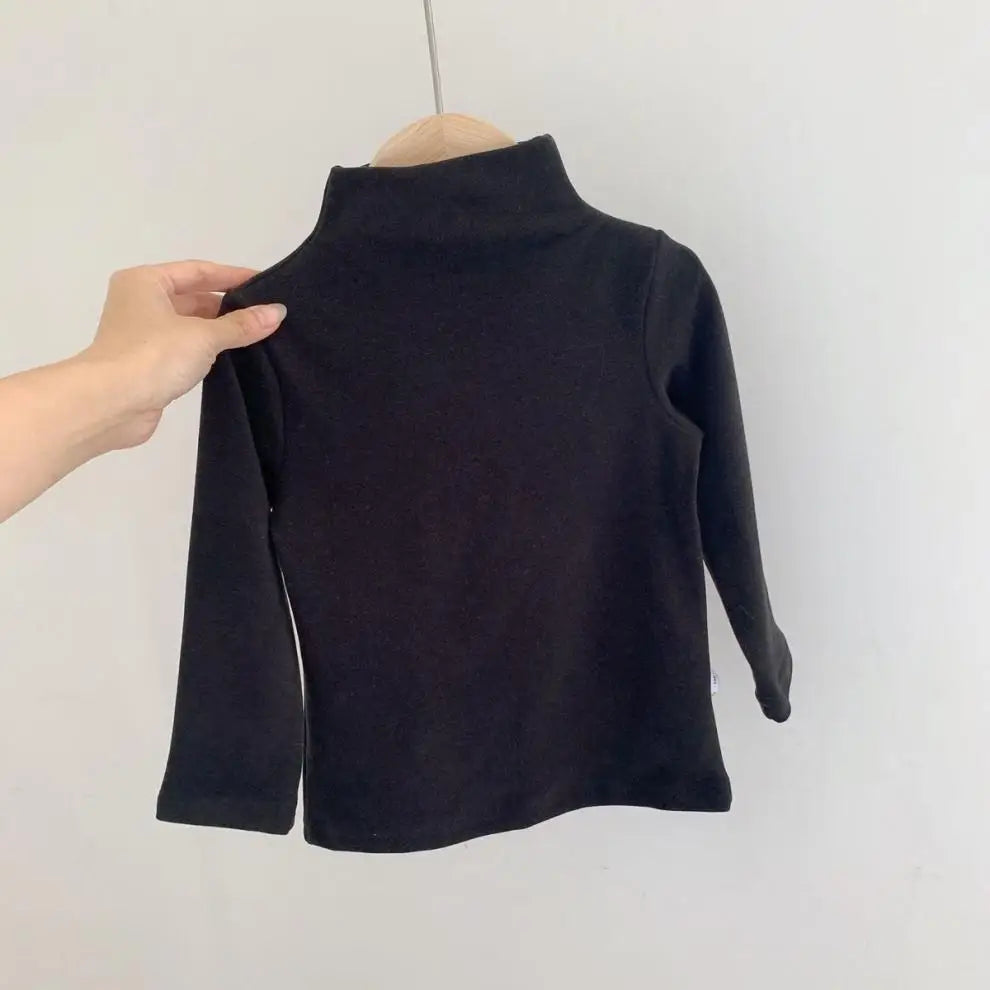 Kids turtleneck in black