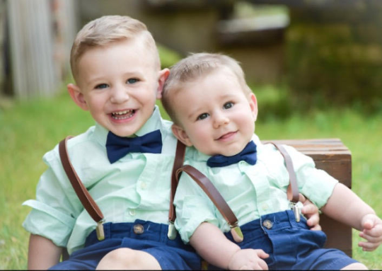 Boys_Leather_Suspenders_and_Navy_Bow_Tie_Baby_Boy_Bow_Tie_Boys_Suits_Rustic_Wedding_Ring_Bearer_Outfit_Kid_Suspender_Country_Wedding.png